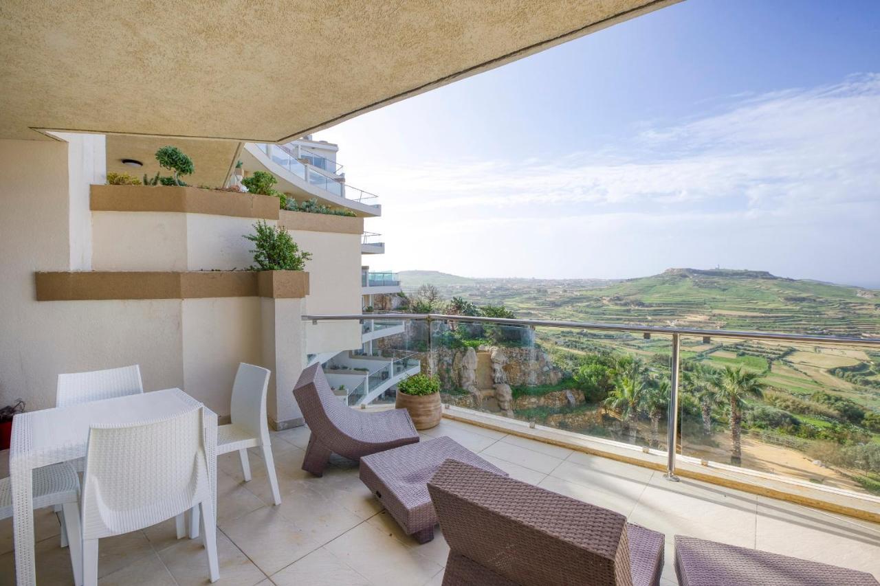 Apartment With Pool-Hosted By Sweetstay Zebbug  Екстериор снимка