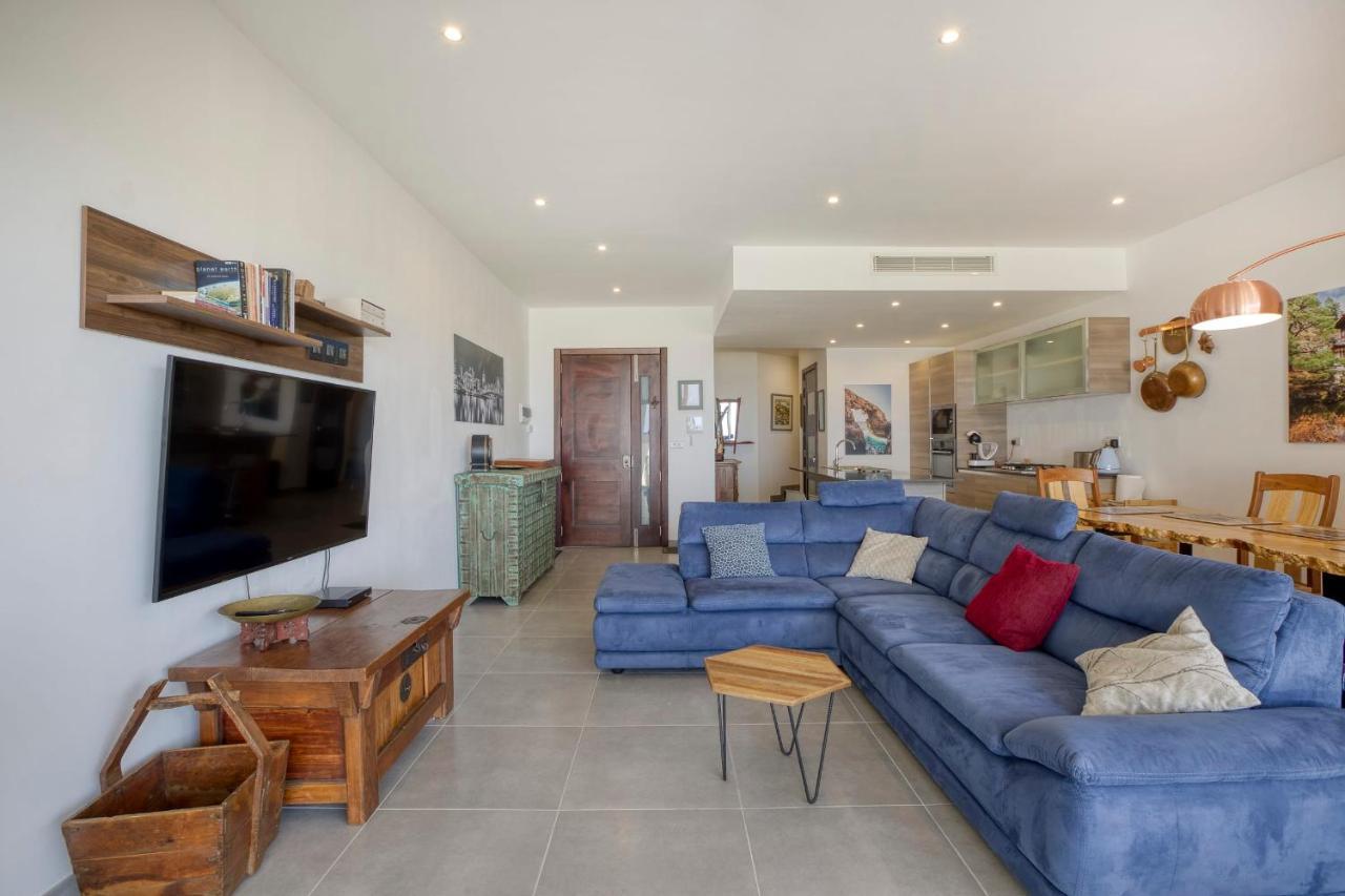 Apartment With Pool-Hosted By Sweetstay Zebbug  Екстериор снимка